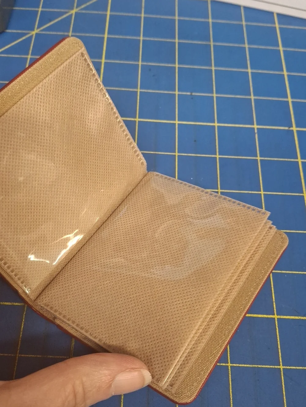 Creative Memories Red Pleather Photo 3.5x4 Album Wallet